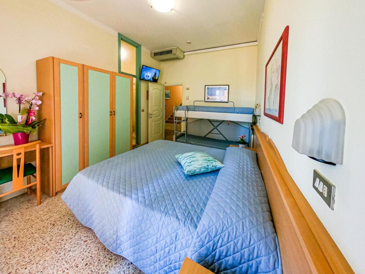 Hotel Simplon Bellaria-Igea Marina Exterior foto