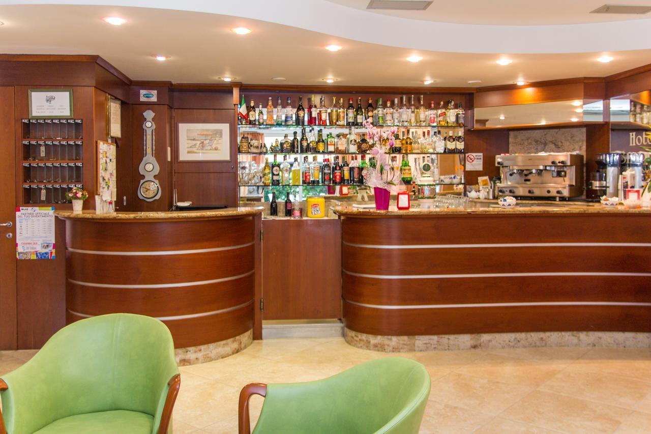 Hotel Simplon Bellaria-Igea Marina Exterior foto